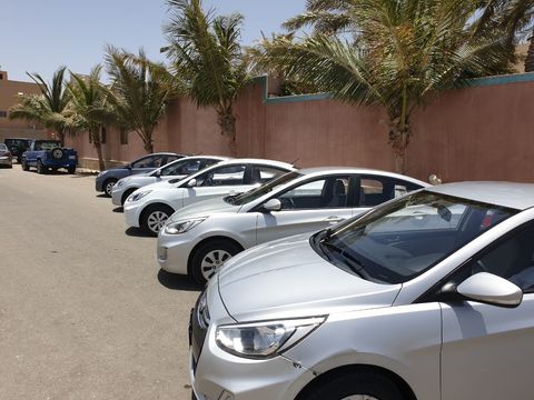 سيارات الخدمة